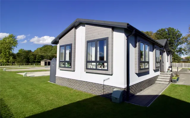 Hathaway Park, Northallerton, DL7, photo 1