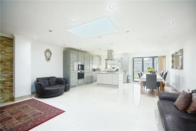 Photo 2 — Norbury Crescent, London, SW16