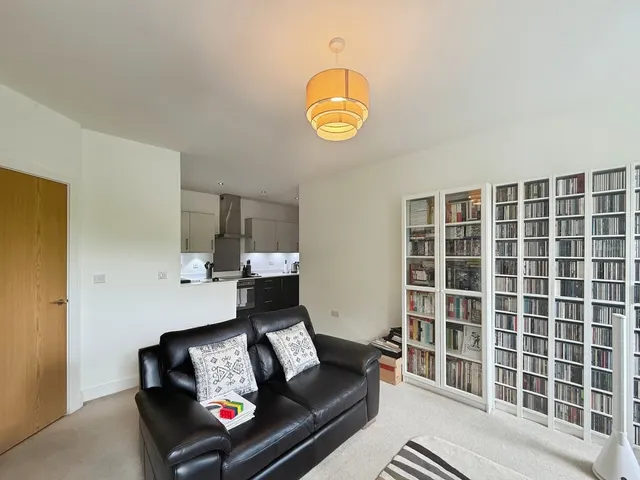 Photo 2 — Winchester Road, Basingstoke, Hampshire, RG21 8UE