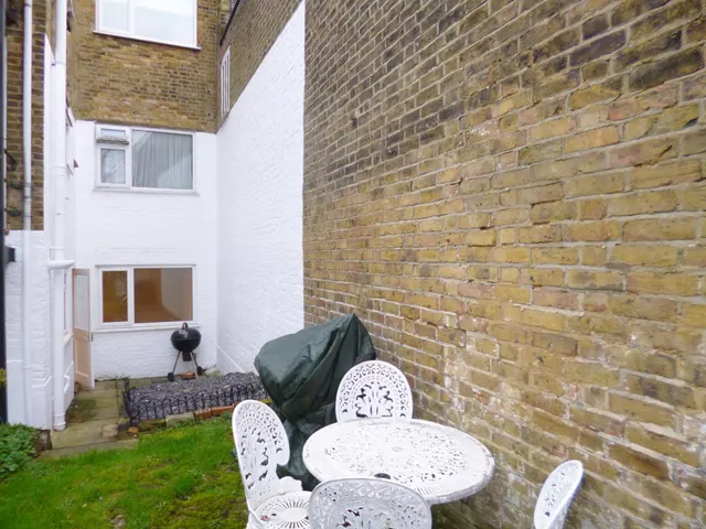 Chalk Hill, Watford, WD19, photo 2