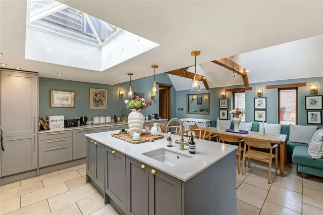 Lodsworth, Petworth, GU28, photo 3