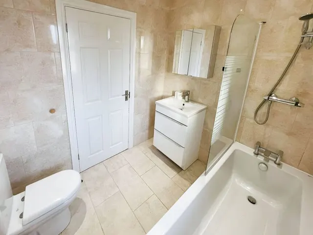 Norfolk Road, Barking, IG11, photo 3