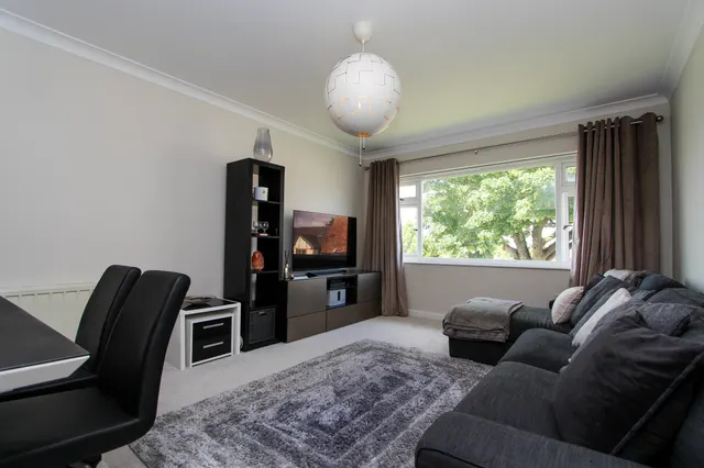 Photo 3 — Flat 6, Kings Court Hill Village Road, Sutton Coldfield, Sutton Coldfield, B75 5DP