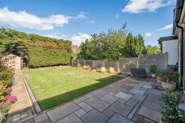 Photo 2 — Kechill Gardens, Hayes, Kent, BR2