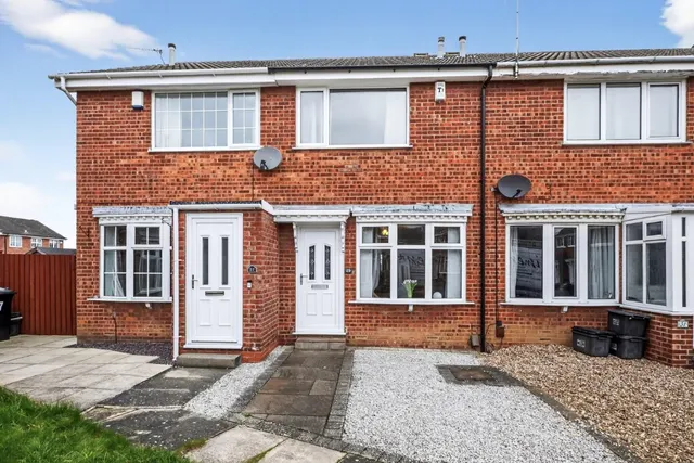 Cayley Close, York, photo 1