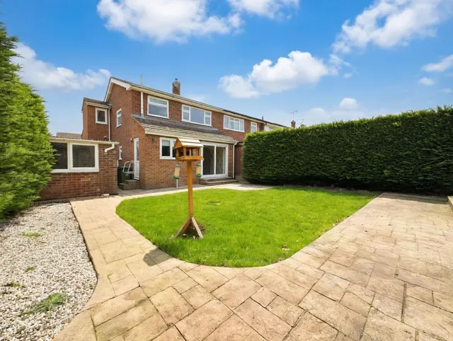 Surrenden Road, Staplehurst, photo 1