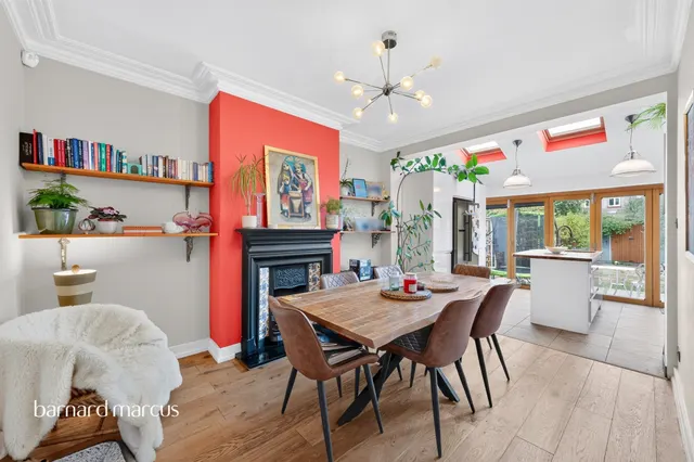 Photo 3 — Blagdon Road, New Malden