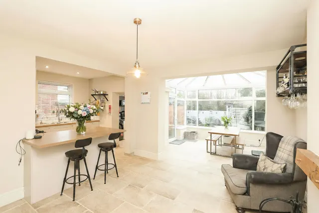 Moorland View Road, Chesterfield, S40, photo 3