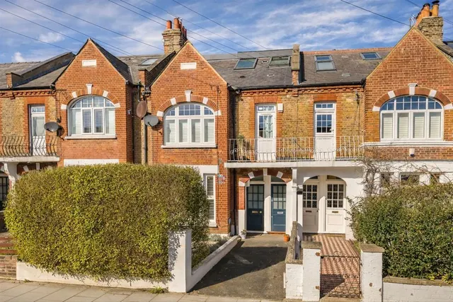Dornton Road, SW12, photo 1