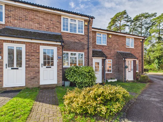 Mulberry Way, Chineham, Basingstoke, RG24, photo 1