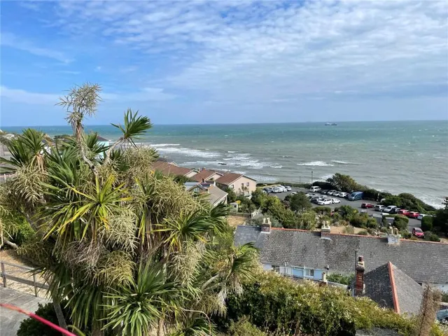 South Street, Ventnor, PO38, photo 1