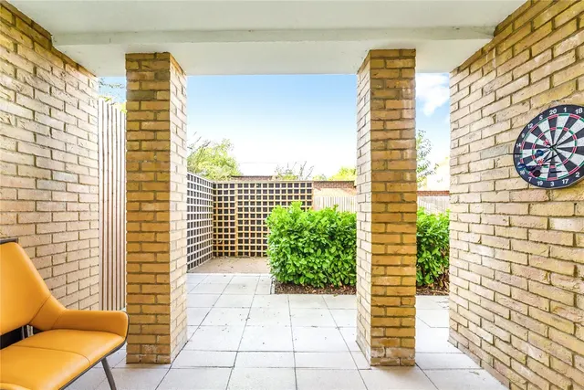 Farrier Place, Kingston upon Thames, KT2, photo 2