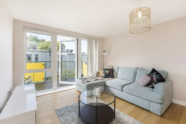 Wharncliffe Mews, SW4, photo 2