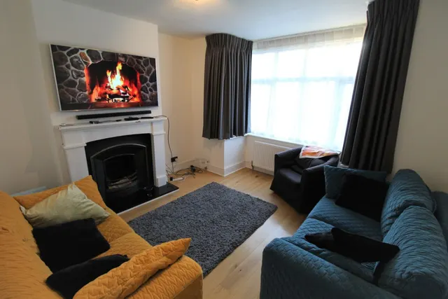 Thetford Road, Ashford, photo 3
