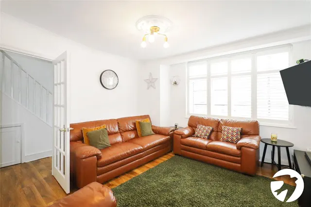 Elstree Gardens, Belvedere, DA17, photo 2