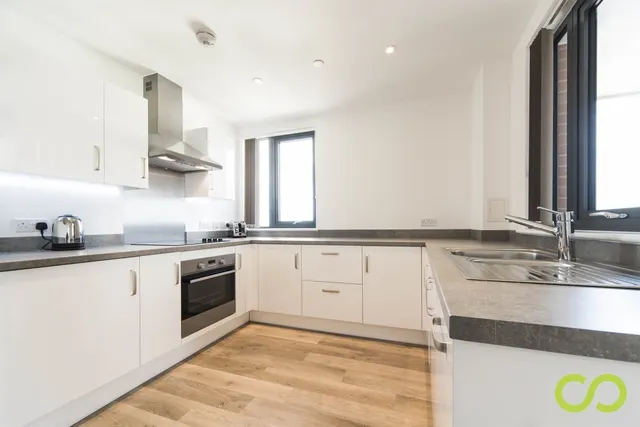 High Street, Sutton, SM1, photo 1