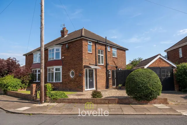 Roundway, Grimsby, DN34, photo 1