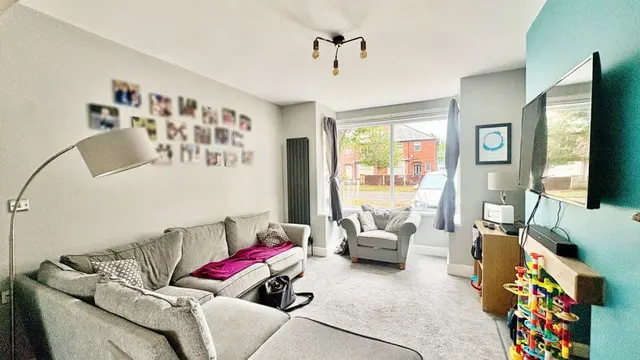 Brancaster Drive, Lincoln, photo 3
