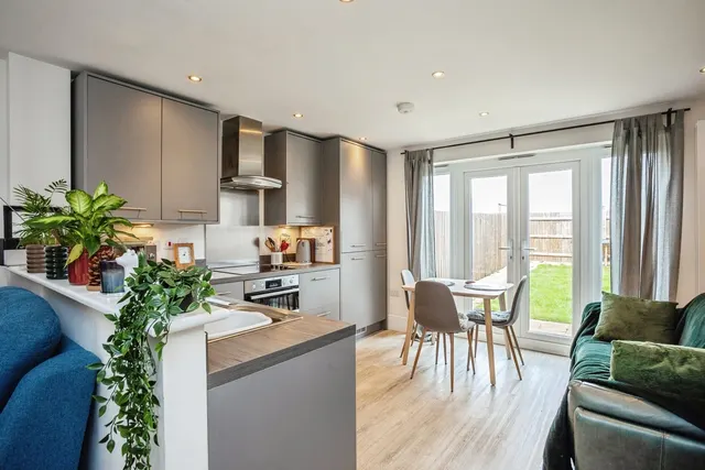 Sedbergh Close, Newton, NG13, photo 3