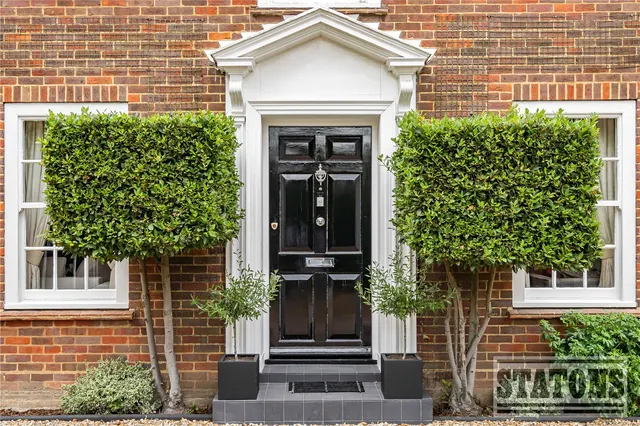 Photo 2 — Barnet Road, Arkley, Hertfordshire, EN5 3LW