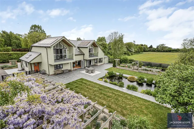 Walden Road, Sewards End, CB10, photo 3