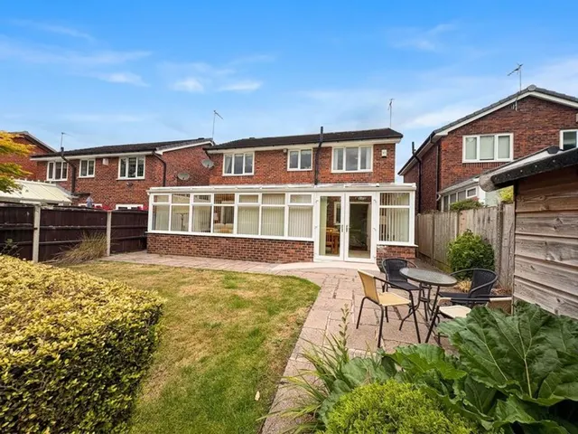 Arran Close, Crewe, photo 3