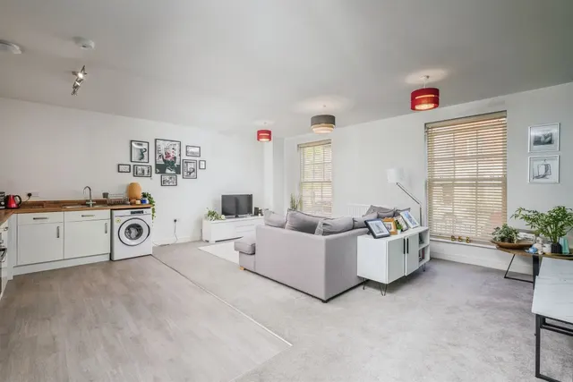 Aquila Drive, Sherford, PL9, photo 2