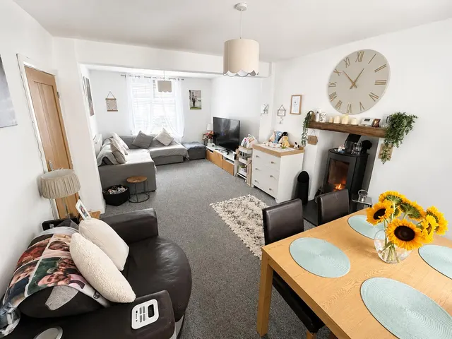 Trehafod Road, Pontypridd, CF37, photo 3