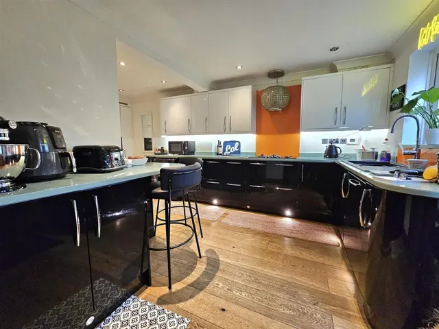 Stocken Close, Hucclecote, GL3, photo 3