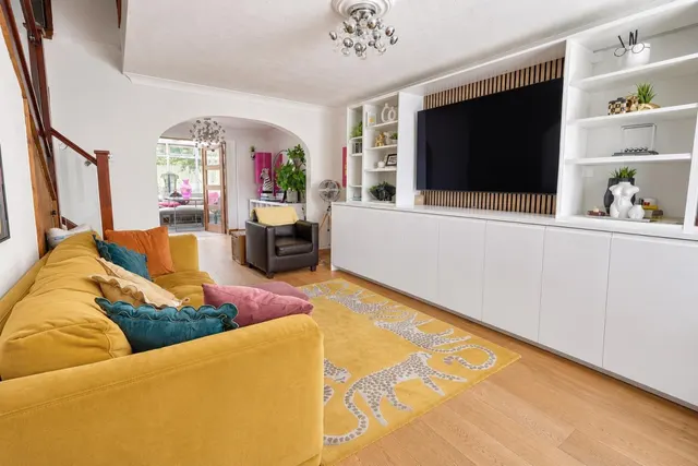 Stocken Close, Hucclecote, GL3, photo 2