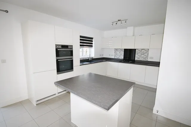 Photo 2 — Lakenheath Crescent, Great Sankey, Warrington, Warrington, WA5 3UE