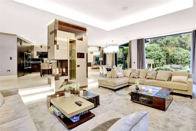 Mount Avenue, London, W5 2QJ, photo 1