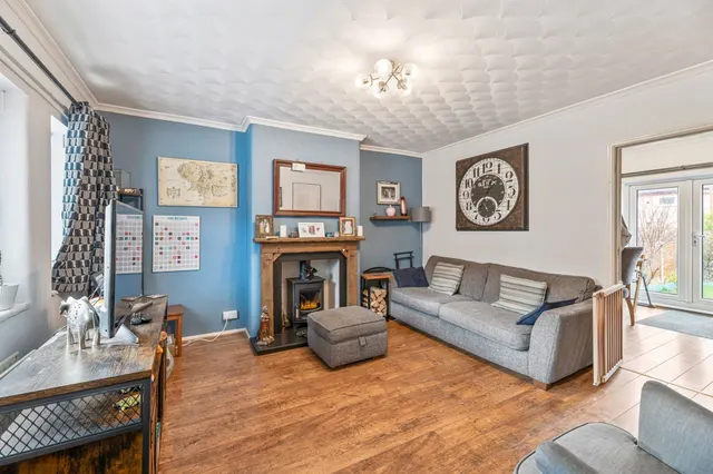 Queens Drive, Frodsham, photo 3