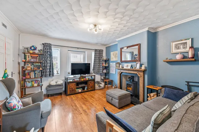 Queens Drive, Frodsham, photo 2
