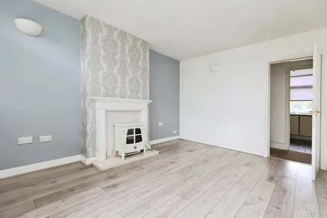 Newbridge Crescent, Wolverhampton, WV6, photo 3