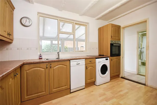 Photo 3 — Stambridge Road, Rochford, Essex, SS4
