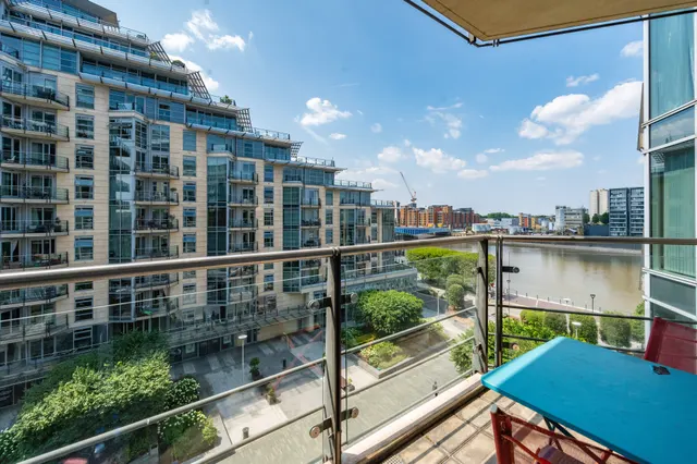 Photo 3 — 30 Kingfisher House, Battersea Reach, Juniper Drive, London