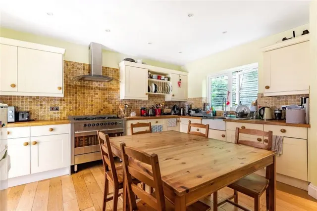Photo 3 — Alresford Road, Winchester