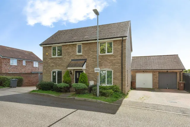 Kilner Close, Stevenage, photo 1