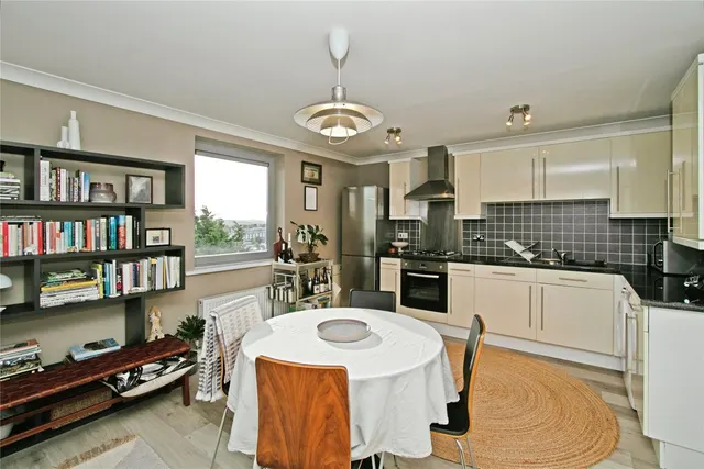 Brunel Court, Truro, TR1, photo 2