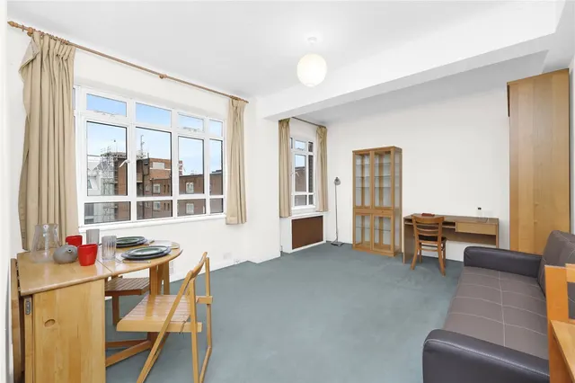 University Street, London, WC1E, photo 1
