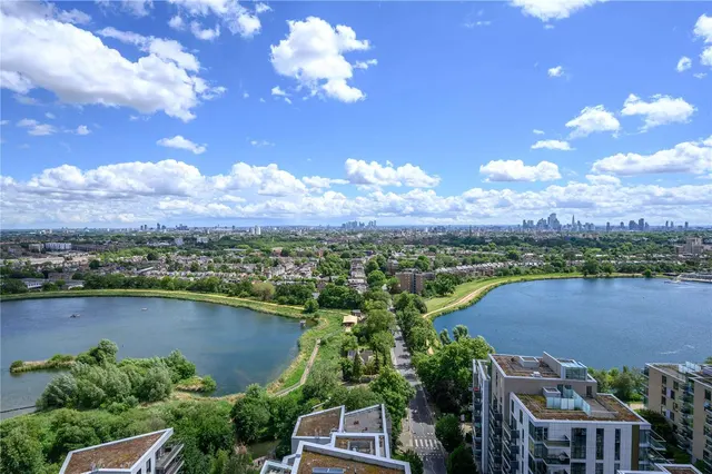 Devan Grove, London, N4 2GL, photo 1