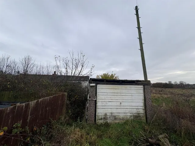 Photo 3 — Graingers Road, Hornsea