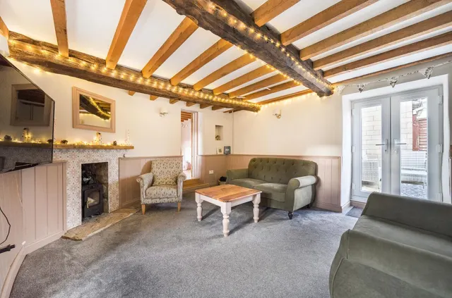 The Street, Hullavington, SN14, photo 3