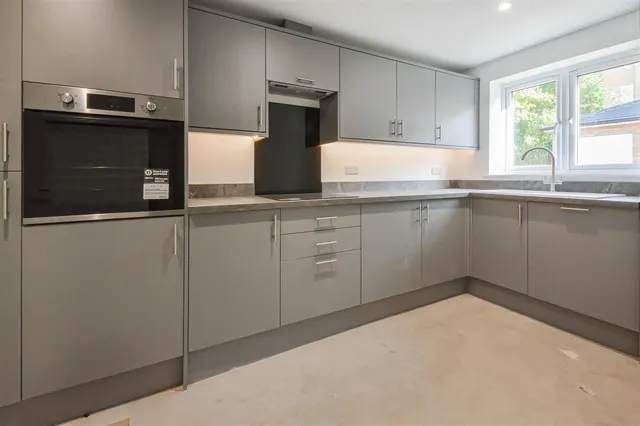 St John Place, Burton End, CB9, photo 2