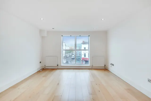 Flat 3, 154 Holloway Road, London, photo 1