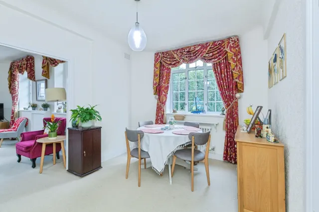 Stoneygate Court, Leicester, LE2, photo 3