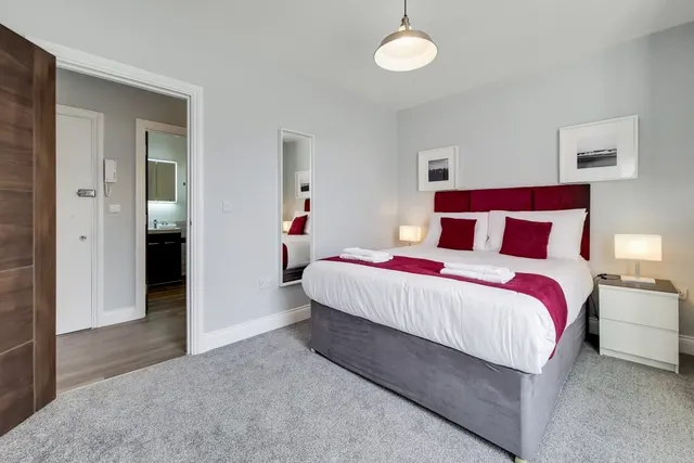George Street Richmond TW9, photo 1