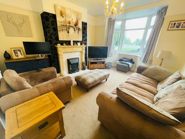 Pogmoor Road, Barnsley, S70, photo 2