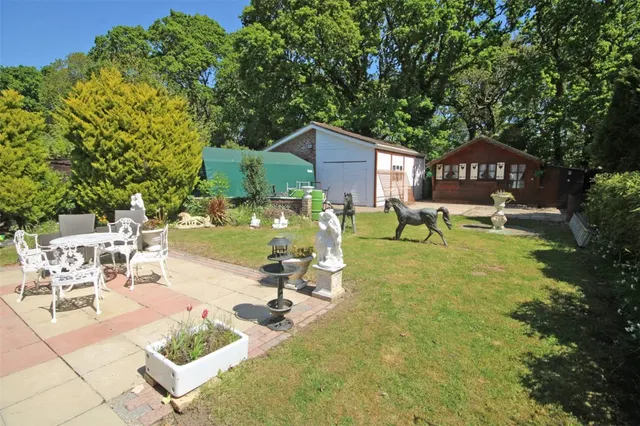 New Milton, Hampshire, photo 2